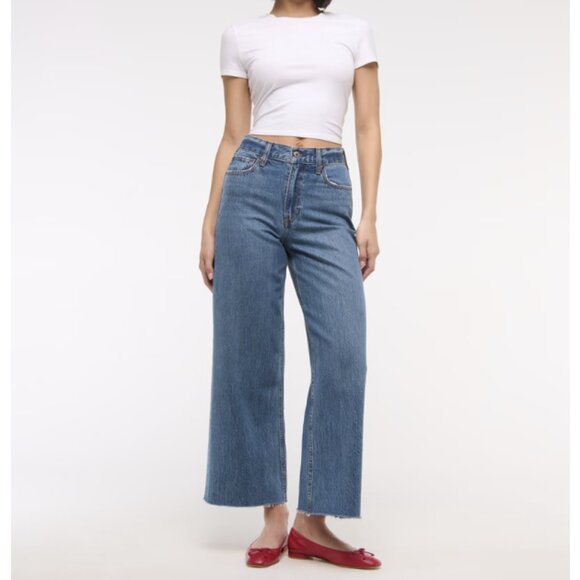 Abercrombie Women's High Rise Cropped Wide Leg Jean - Picture 1 of 3